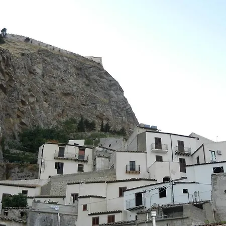 Poggio Accogliente Bed and breakfast Sutera